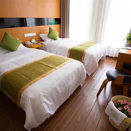 Vatica Shangdong Zaozhuang Tengzhou Railway Station Hotel Buitenkant foto