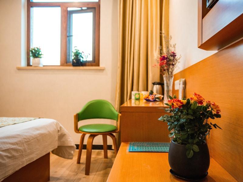 Vatica Shangdong Zaozhuang Tengzhou Railway Station Hotel Buitenkant foto